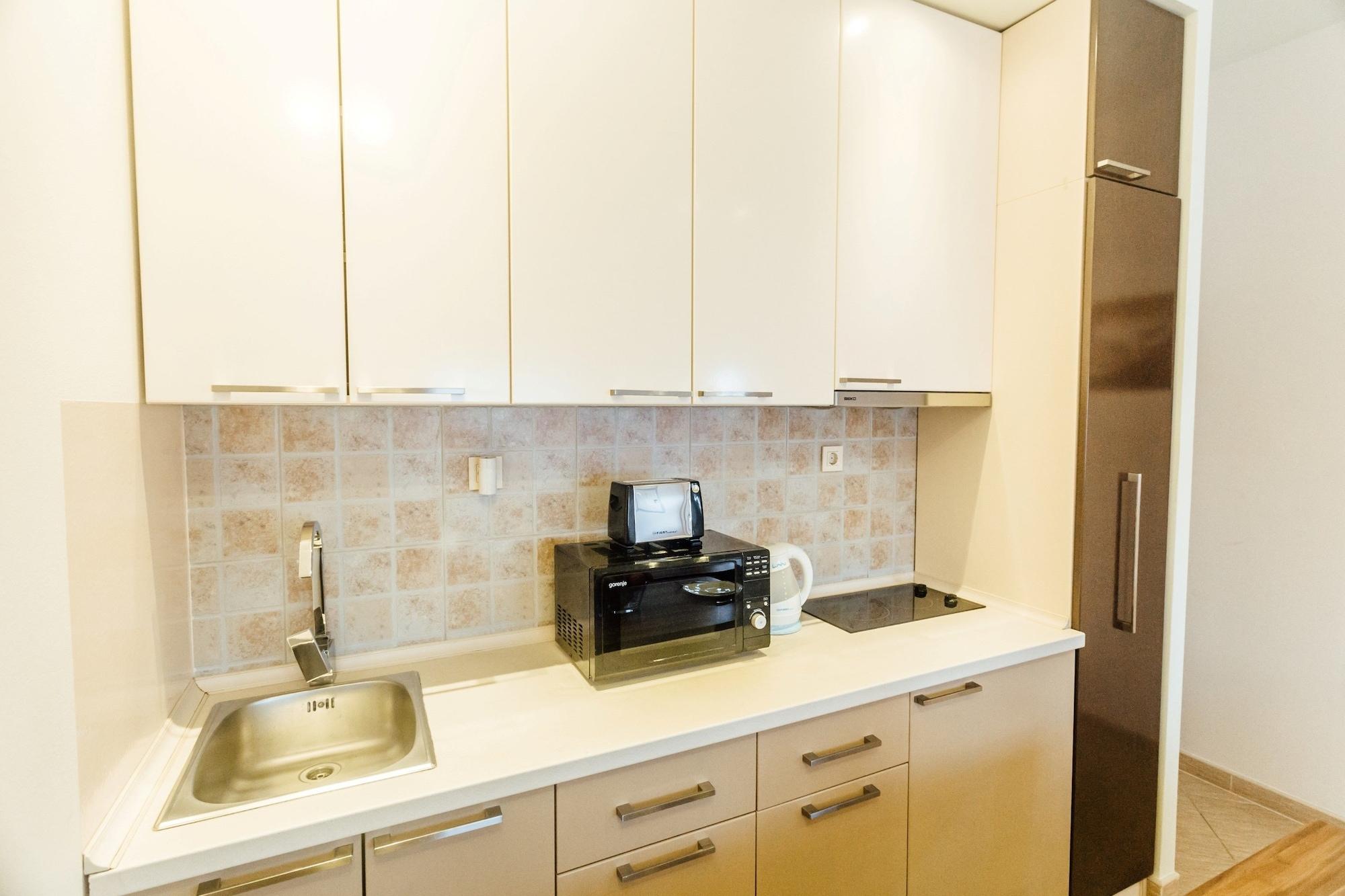 Apartments Monet Тиват Екстер'єр фото