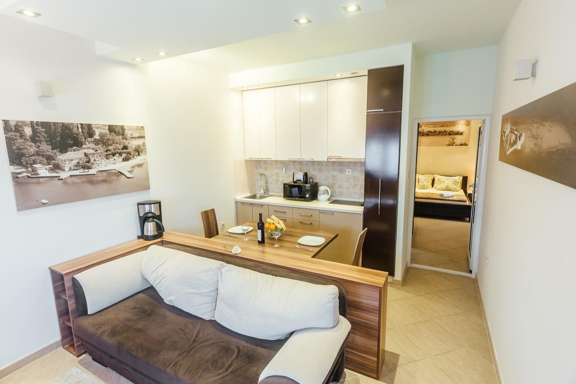 Apartments Monet Тиват Екстер'єр фото