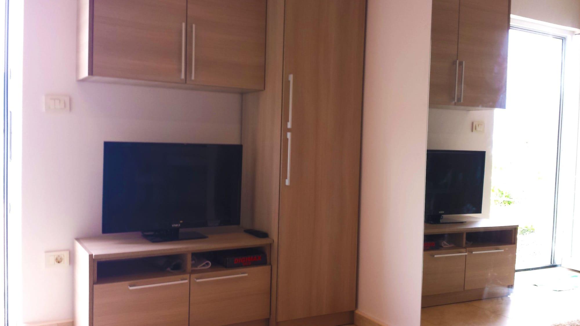 Apartments Monet Тиват Екстер'єр фото