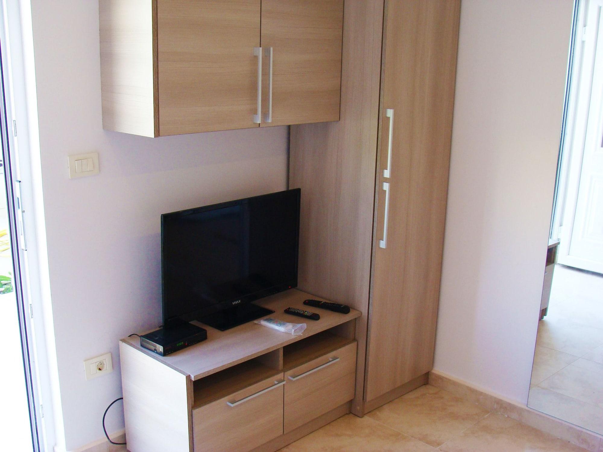 Apartments Monet Тиват Екстер'єр фото