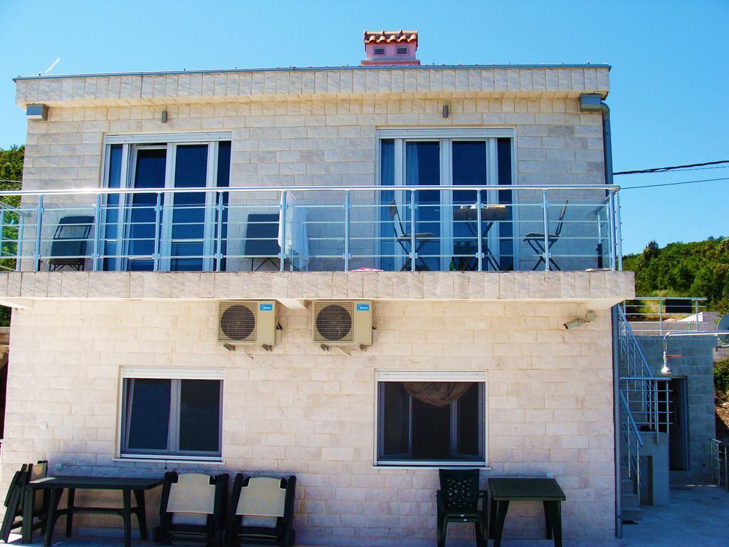 Apartments Monet Тиват Екстер'єр фото
